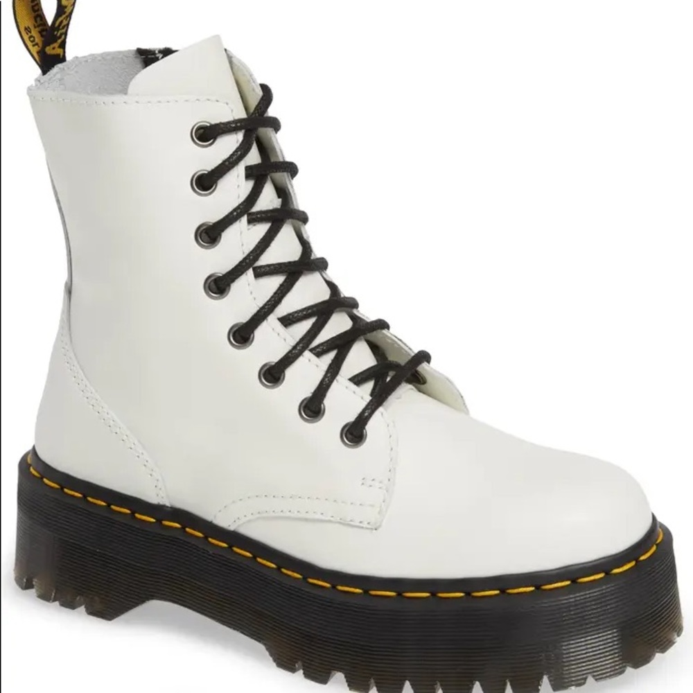 DR. MARTENS JADON BOOT